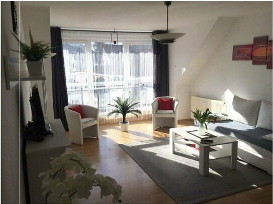 ***Tolle helle, grosse 2 Zimmer Wohnung mit Balkon/Dachgaube in Schieder-Schwalenberg***