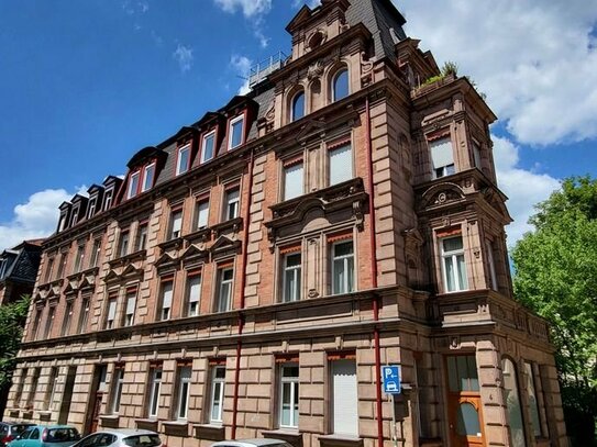Leben in Nürnberg Sankt Johannis Großzügige, stilvolle & renovierte Altbauwohnung zu verkaufen!