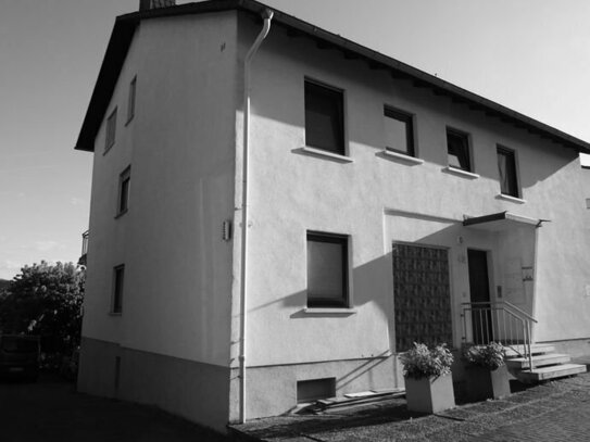 Stabile Kapitalanlage: Charmantes Mehrfamilienhaus in Krofdorf!