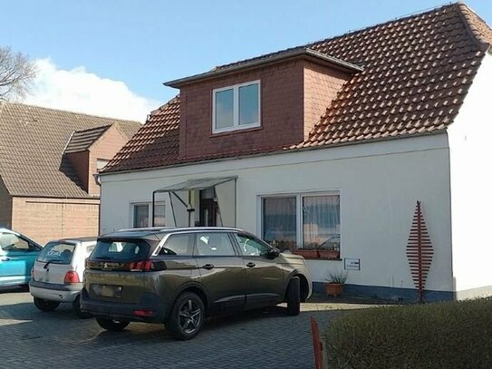 Schönes Mehrfamilienhaus in Butjadingen- Burhave zu verkaufen.