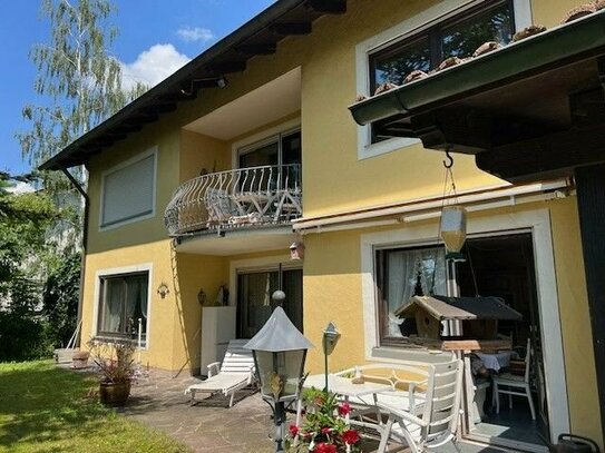 Gelegenheit - Großzügiges Einfamilienhaus mit Doppelgarage in interessanter Lage von Türkheim zu verkaufen