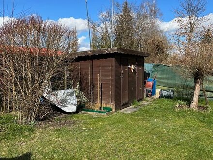 Gepflegtes und eingezäuntes Garten-/Freizeitgrundstück mit Stromanschluß