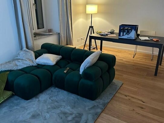 Erstbezug nach Sanierung mit EBK: exklusive 2-Zimmer-Wohnung möbliert in Augsburg Innenstadt