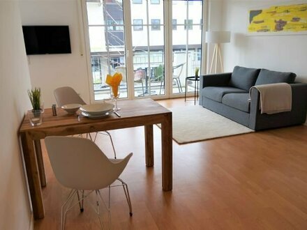 Sonnige, modern möblierte, top renovierte 1,5 Zimmer Wohnung in zentraler Lage von Planegg