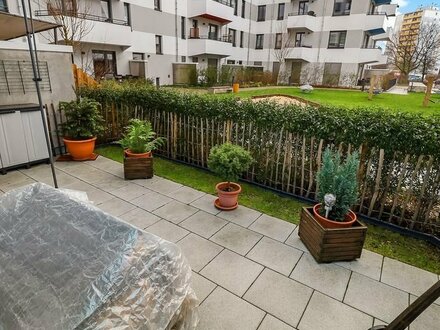 Doppeltes Vergnügen: großzügige Wohnung mit Terrasse und Garten