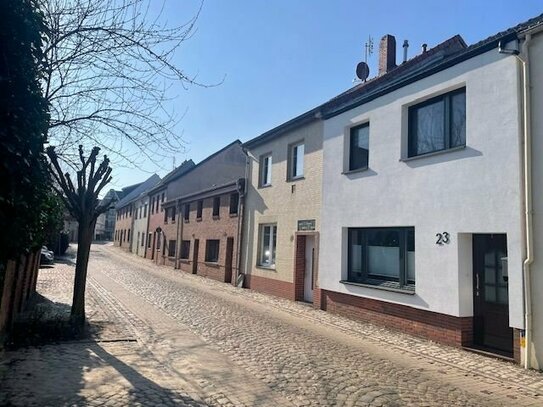 RESERVIERT! 3- Appartement-RH zum Erwerb als Anlage in zentraler Lage von Verden!