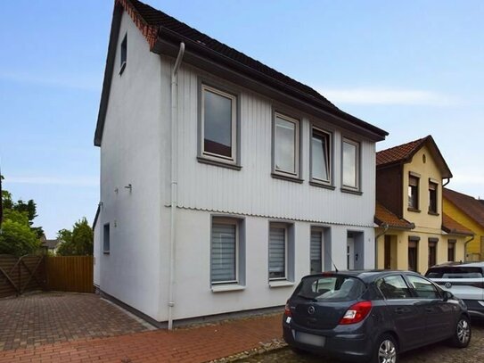 Saniertes Stadthaus in der Innenstadt mit tollem Garten und Einliegerwohnung/ Gewerbe