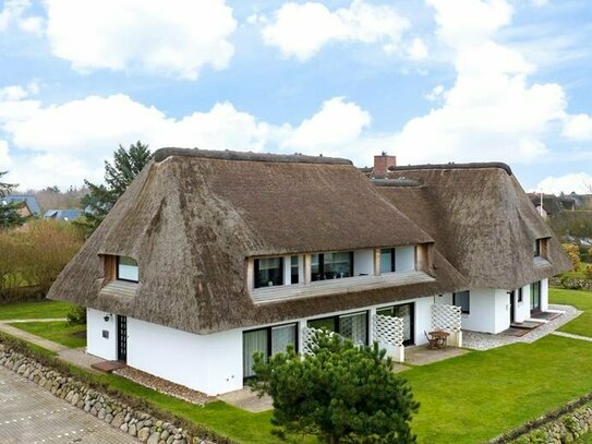 Schöne Obergeschoss-Wohnung mit Blick auf den Wenningstedter Dorfteich