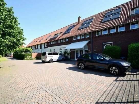 ZU VERMIETEN: Ebenerdige Büro-/Praxisräume (ca. 146m²) in zentrumsnaher Lage von Soest mit 8 Stellplätzen