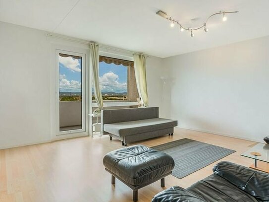Schöne 3-Zimmer-Wohnung mit toller Aussicht in Niederrad