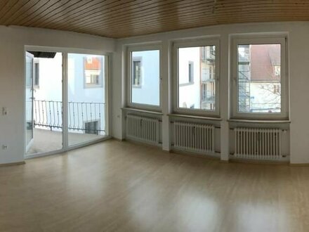 Sonnige Zweizimmer-Stadtwohnung in Kulmbach, mit Balkonen