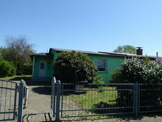 Haus (Doppelhaushälfte) Ferienhaus in Sagard auf der Insel Rügen provisionsfrei zu verkaufen, sofort verfügbar