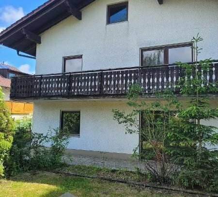 Geräumiges Einfamilienhaus mit Garten und Garage Nähe Passau