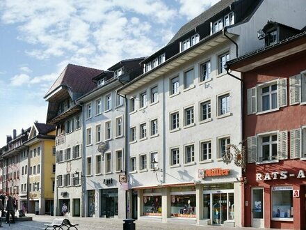 Schöne 4-Zimmer-Wohnung in der Kaiserstraße (Fußgängerzone) in Waldshut zu vermieten!