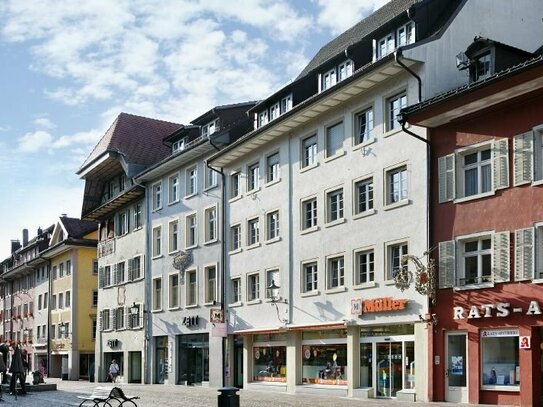 Schöne 4-Zimmer-Wohnung in der Kaiserstraße (Fußgängerzone) in Waldshut zu vermieten!
