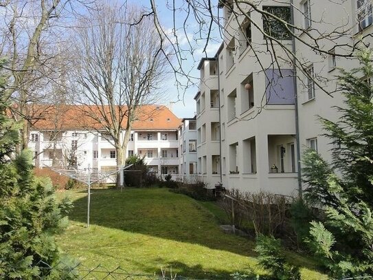 Vermietete 2 Zimmer Eigentumswohnung mit Balkon in Leipzig - Stötteritz