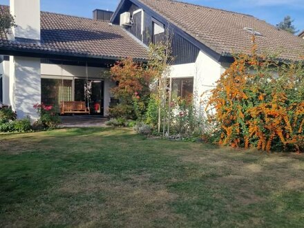 Wohnen und arbeiten in außergewöhnlichem Haus mit schönem Garten in HÖS zum Vorzugspreis