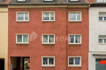 Familiengerechte Maisonette-Wohnung mit fünf Zimmern und Garage