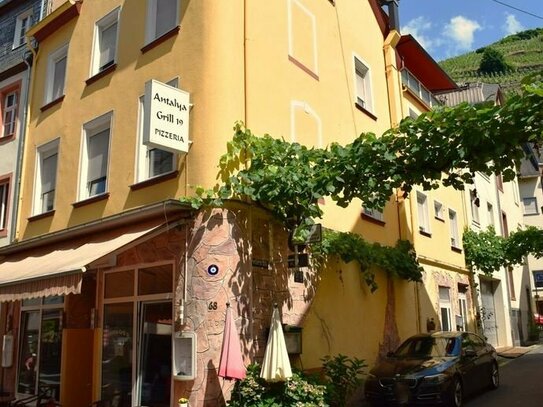 4 Apartments und Gastronomie in der Fußgängerzone in Zell (Mosel)