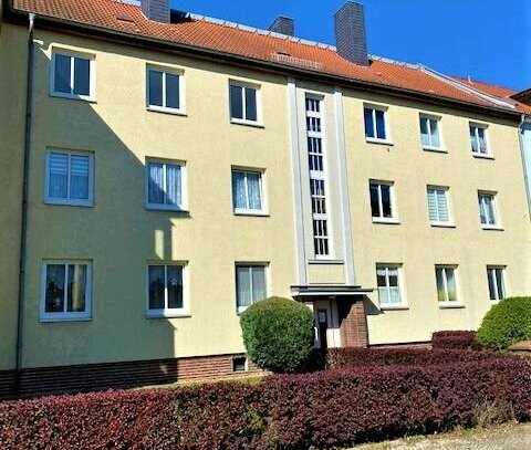 Wohnen in Stadtfeld, 2-Raum Wohnung mit Balkon ins Grüne.