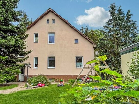 Großes Haus für zwei Familien mit 6 Zimmern in Altlandsberg/ OT Bruchmühle