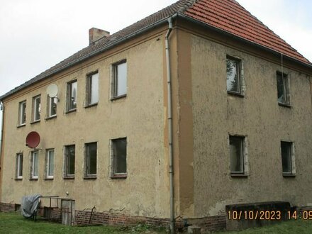 Mehrfamilienhaus (Sanierunsgobjekt) in Werneuchen