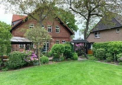 Idyllische Wohnung im historischen Mehrfamilienhaus