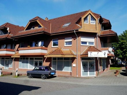 schöne 2 ZKB im Obergeschoss mit Balkon