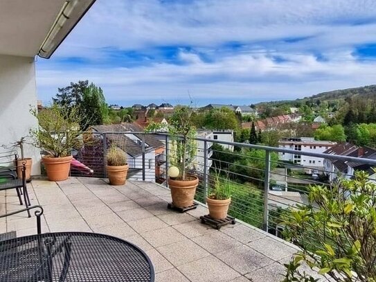 Stadtwohnung mit Flair und Blick ins Grüne vom Balkon