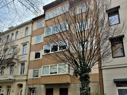 VORANKÜNDIGUNG · Sanierte 3 Zimmer Wohnung in Citylage