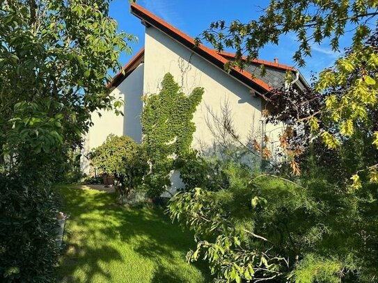 Einfamilienhaus als Doppelhaushälfte in Lieskau