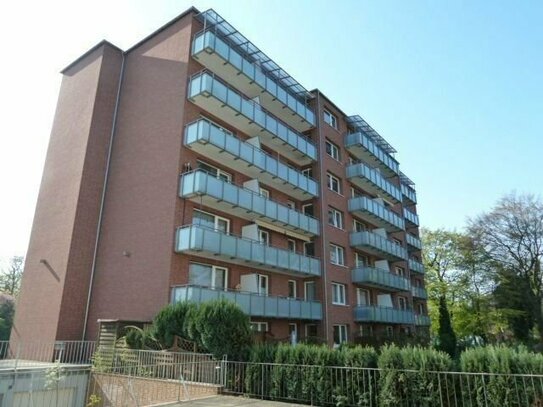 Prima Wohnung mit Aussicht ! Schöne 2,5 Zimmer Wohnung im wärmegedämmten Haus in Norderstedt-Mitte zu vermieten!!!