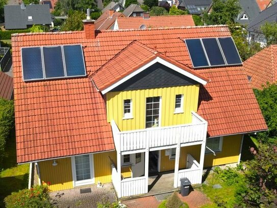 Einfamilienhaus im skandinavischen Landhausstil mit großer Ausbaureserve