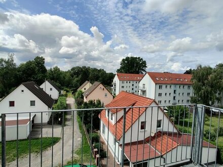 frisch renovierte, gepflegte 2 RW, Balkon mit Top Ausblick