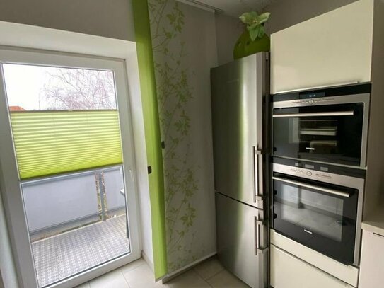 Wunderschöne 3 Raum Wohnung Maisonette mit Balkon in Zwickau Nähe Mulde zu vermieten