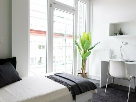 Möbliertes Apartment mit Balkon in Düsseldorf- Rath!