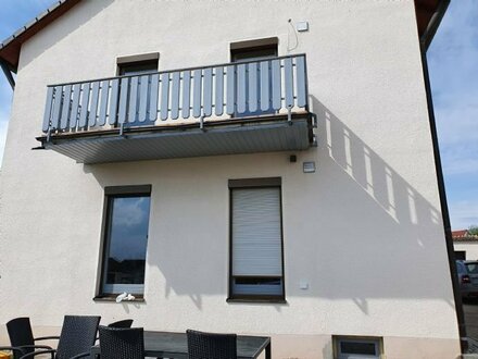3-Zimmer-Wohnung mit Einbauküche und Balkon im 1. OG in Weißenburg