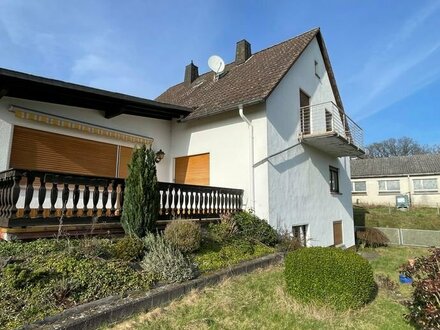 Zweifamilienhaus mit Südbalkon