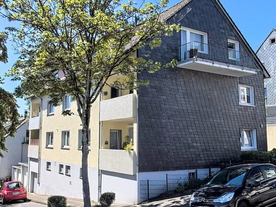 Schöne 4 Zimmer Eigentumswohnung mit Balkon