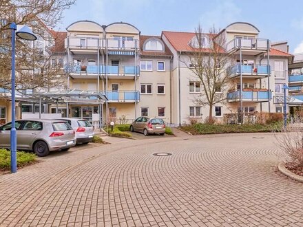 Seniorengerechte - sofort beziehbare 2 ZKD/Balkon Wohnung + TG + Caritas Betreuungsdienst vor Ort