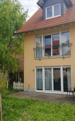 Geräumiges Reihenendhaus mit sonniger Terrasse und kleinem Garten