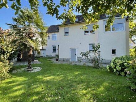 MEHRFAMILIENHAUS MIT FREIER ERDGESCHOSSWOHNUNG, GROßEM GARTEN UND PV-ANLAGE IN DO-BODELSCHWINGH