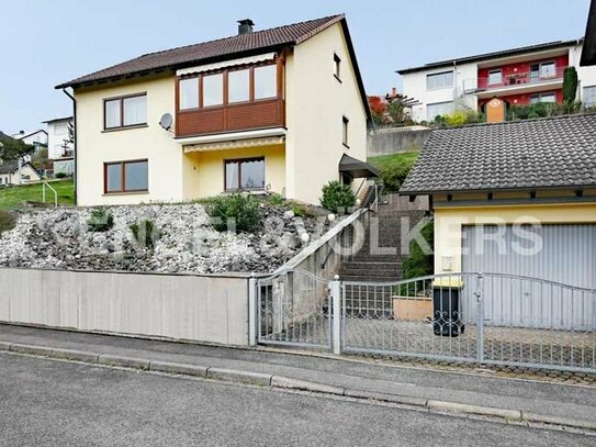 Gepflegtes Einfamilienhaus mit Weitblick in familienfreundlicher Lage von Ebelsbach!