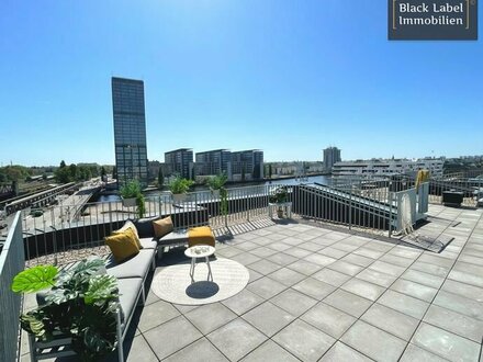 Berliner Eleganz: Penthouse mit atemberaubender Aussicht in Friedrichshain