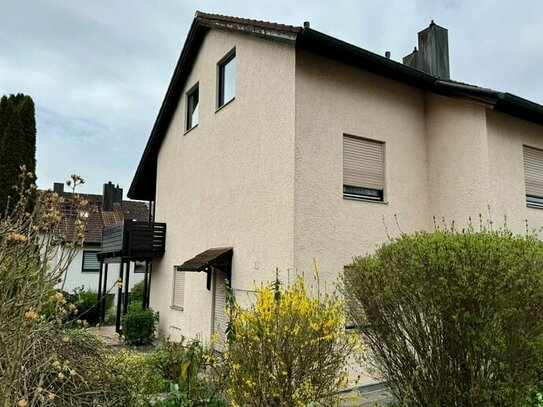 Traumhaftes Zuhause in Donauwörth: Geräumige Doppelhaushälfte mit Garten zu vermieten!