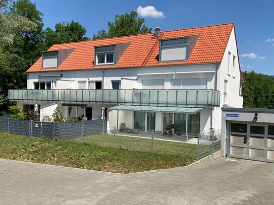 NEUMANN - Hochwertige 2ZKB- Erdgeschosswohnung mit Gartenanteil in ruhiger top Lage!