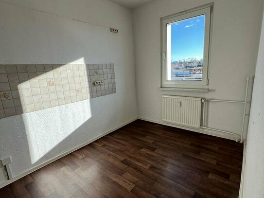 *** 4-Raum Wohnug mit Balkon ***