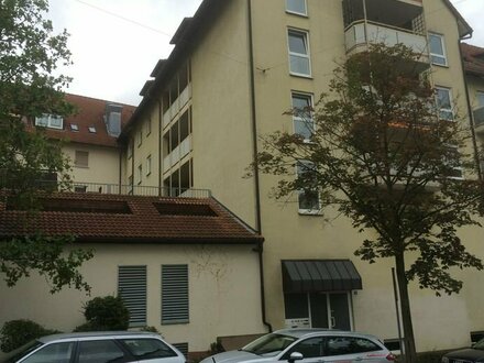 Von Privat: Nürnberg-Johannis - Sandbergstraße 6 - Großzügige 2-ZW mit schöner Süd-Loggia