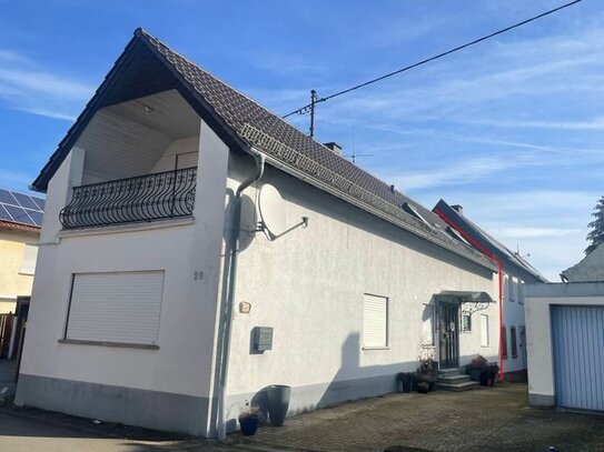 RESERVIERT! Wohnhaus mit Balkon und Garage - Alternative zur Eigentumswohnung!