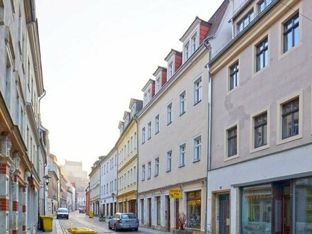 Pirna, Altstadt: Wanne + Laminat